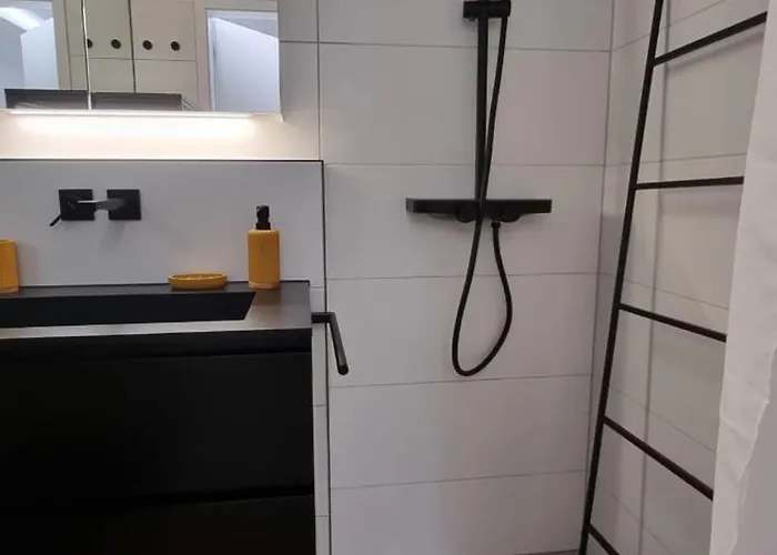 Riva Design-apartment - Stilvolles Für 2 Personen Im Wallis Apartment *