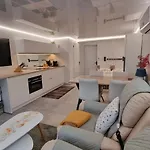 Apartmán Riva Design-apartment - Stilvolles Fuer 2 Personen Im Wallis Gampel-Bratsch