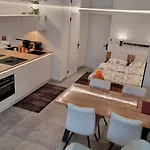 Riva Design-apartment - Stilvolles Fuer 2 Personen Im Wallis * Gampel-Bratsch