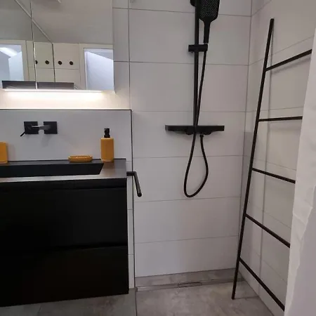 Riva Design-apartment - Stilvolles Für 2 Personen Im Wallis Apartment *